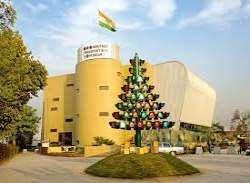 Heritage Transport Museum is one of the earliest museums standing to portray the history of automobiles to the people. The museum is really loved and 